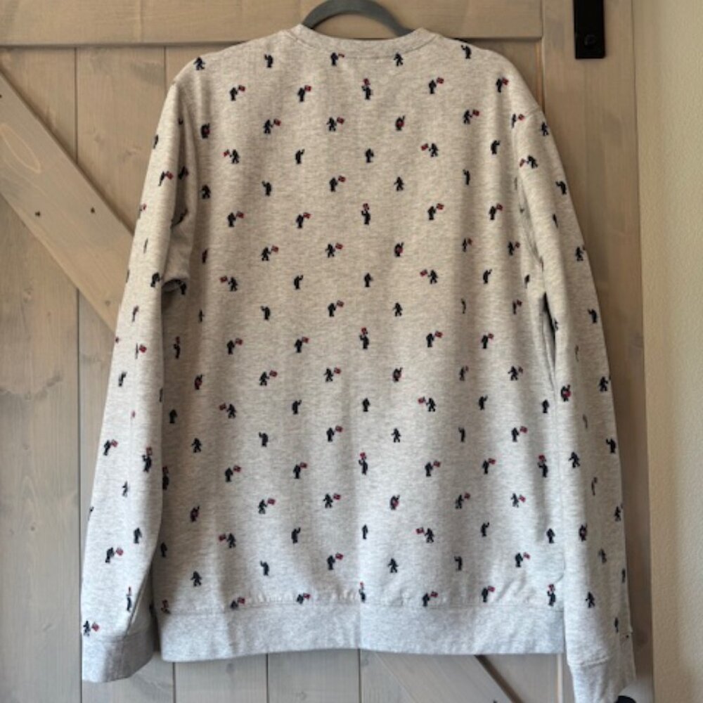 Eddie Bauer All over Sasquatch print mens Size M Tall EUC - Picture 2 of 7